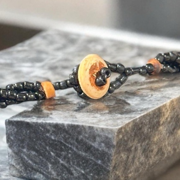 3x25* Twisted Seed Bead Necklace With Two Abalone & Wooden Accents - Picture 9 of 15